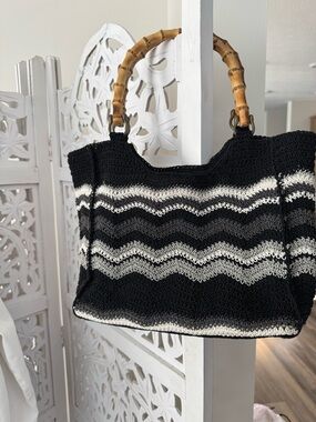 The LIMITED Handbag Crochet Knit/ Woven Shoulder Bag Multi Color Purse